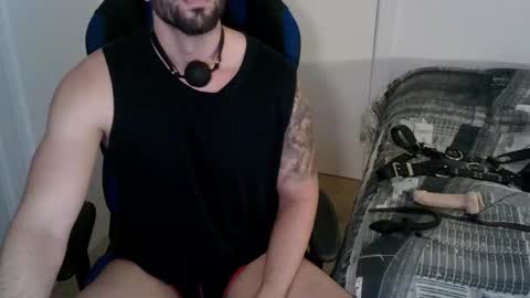 DominatedTitan online show from October 25, 5:24 pm