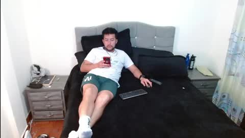 dominic_lux online show from April 6, 3:15 am