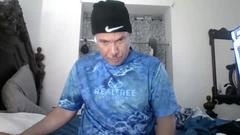 luis online show from May 24, 9:10 pm