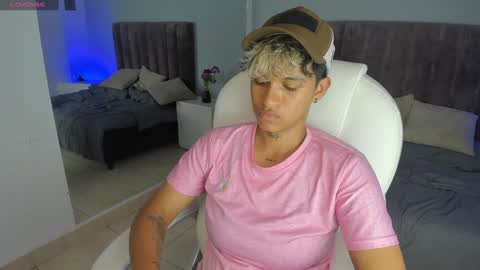 Dominick  online show from January 23, 2:02 am