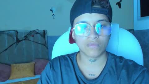 Dominick  online show from October 15, 5:00 am