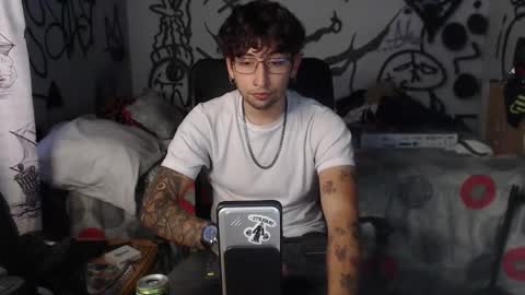 dominus_kane online show from December 17, 10:38 pm