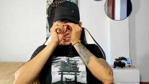 dominyck_ online show from July 11, 3:55 am