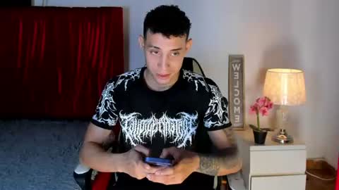 dominyck_ online show from June 21, 5:25 am