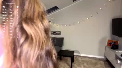 Kira online show from July 19, 6:32 pm