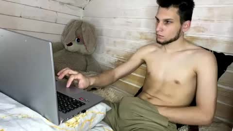 Stephanie and online show from April 25, 10:28 am