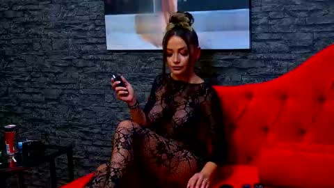 Donna online show from October 13, 7:49 pm