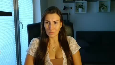 DonnaLive online show from October 12, 3:26 pm