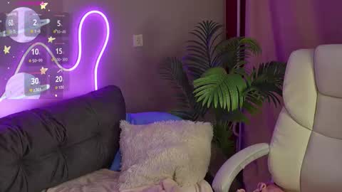 DONNA online show from October 29, 3:25 pm