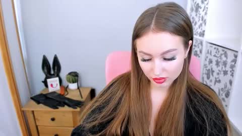 DonnaSensual online show from February 24, 6:00 pm