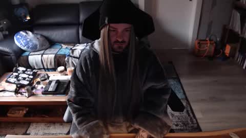 doomsy_minatozaki online show from January 9, 1:06 pm