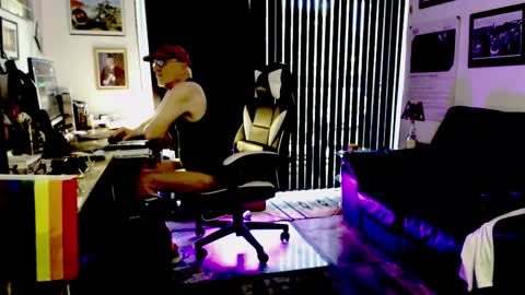 dopeleaf2 online show from October 12, 2:20 pm