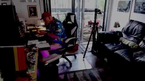 dopeleaf2 online show from August 1, 3:46 pm