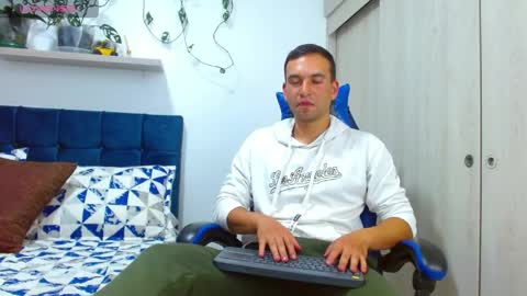 dorian_h online show from June 3, 11:10 pm