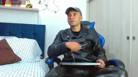 dorian_h online show from July 18, 10:12 pm
