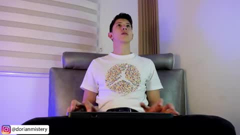 dorian_mystery online show from February 14, 12:57 am