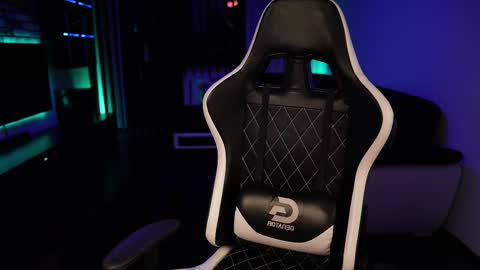 Dorian Reyes online show from September 16, 11:52 pm