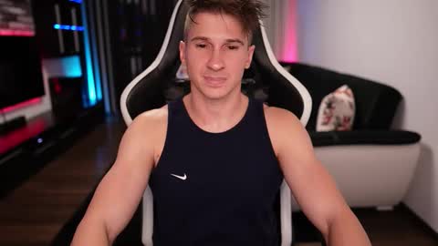 Dorian Reyes online show from October 4, 10:29 pm