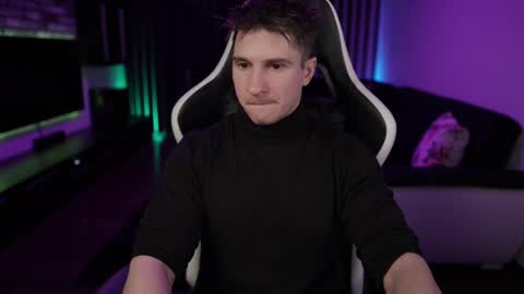 Dorian Reyes online show from February 27, 1:41 am