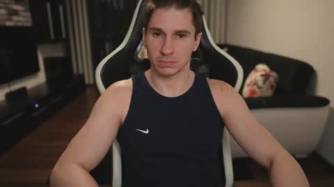 Dorian Reyes online show from April 6, 9:27 pm