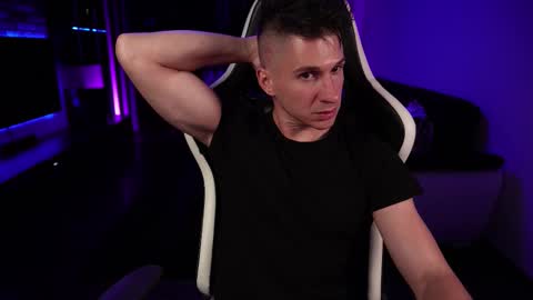 Dorian Reyes online show from September 14, 11:50 pm