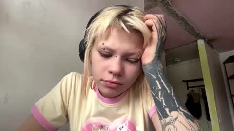 Milana online show from February 7, 9:12 am