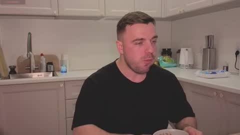 Sasha online show from November 12, 8:00 pm