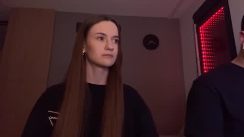 Alice and Mark online show from November 14, 9:16 pm