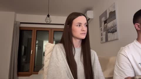 Alice and Mark online show from March 1, 1:43 am