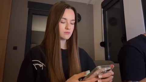 Alice and Mark online show from September 19, 11:19 pm