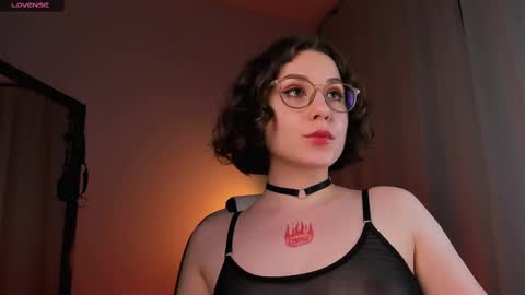 Eva ana Liza online show from March 4, 3:33 am