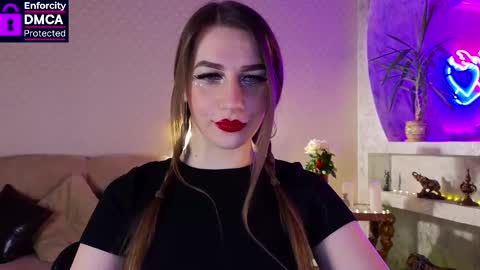 Emily online show from November 22, 2:26 pm