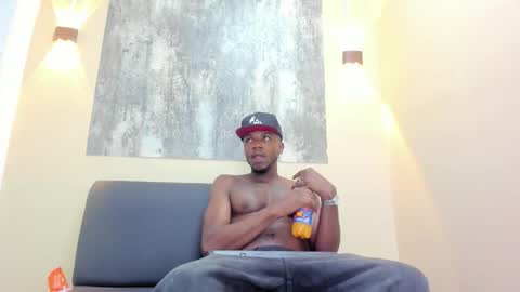 DOUGLAS online show from December 18, 2:18 am