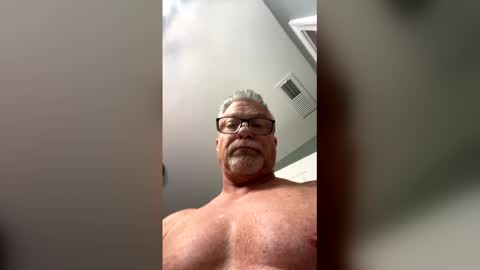 douglikes3xd online show from March 8, 3:21 am