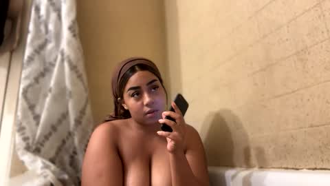 dove_love22 online show from December 17, 3:57 am