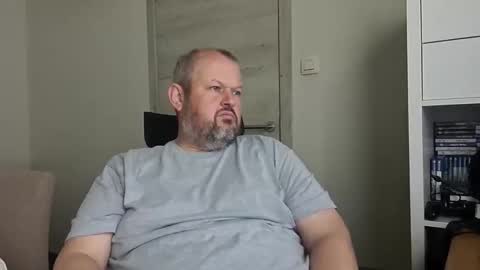 Danny online show from November 14, 9:44 am