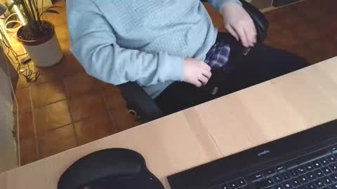 drake_0088 online show from February 18, 5:02 pm