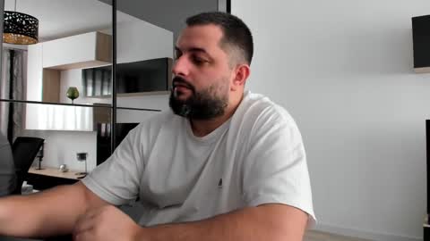 Draven A online show from February 14, 9:34 am