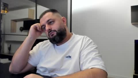 Draven A online show from March 4, 9:32 pm