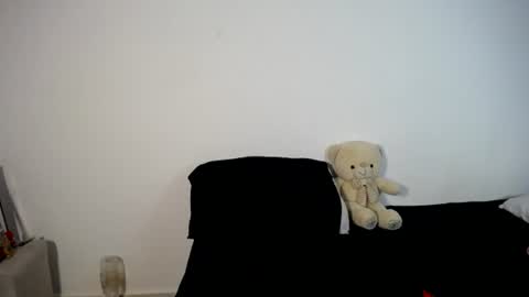 -- nicolle and jhon -- online show from July 12, 5:21 am