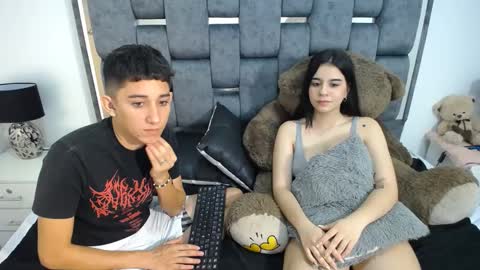 -- nicolle and jhon -- online show from February 27, 2:03 am