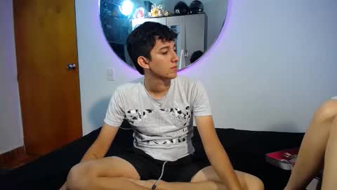 -- nicolle and jhon -- online show from September 13, 3:42 am