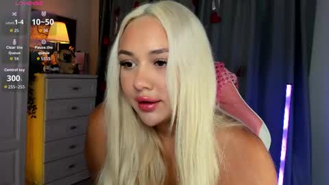  Mary   pvt open    use pink and blue app lovense online show from June 13, 3:44 pm