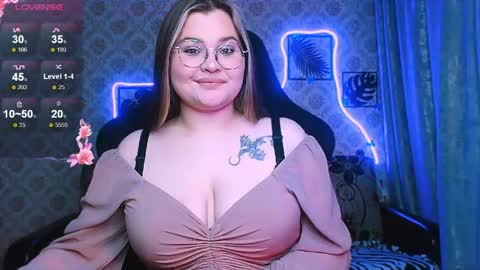dreamforyoue2 online show from June 5, 7:30 pm