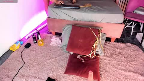 Dream Matell online show from March 9, 3:01 am