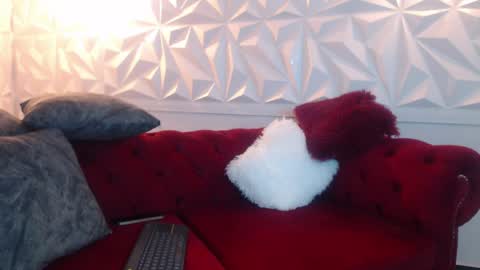 dreamy_heat online show from April 14, 11:24 am