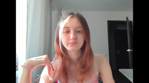 dreamy_pollyyy online show from February 15, 7:43 am