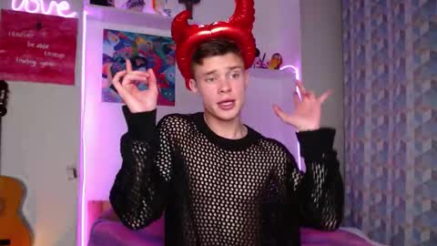 Adam Dream online show from October 31, 8:53 pm