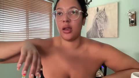 RIRI OR DREAMY online show from June 5, 3:39 pm