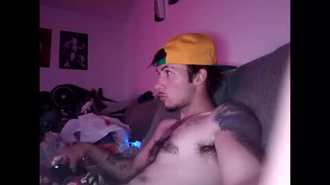 Snapshot of drewthejew616 chatting on October 14, 9:12 am drewthejew616 online show from October 14, 9:12 am